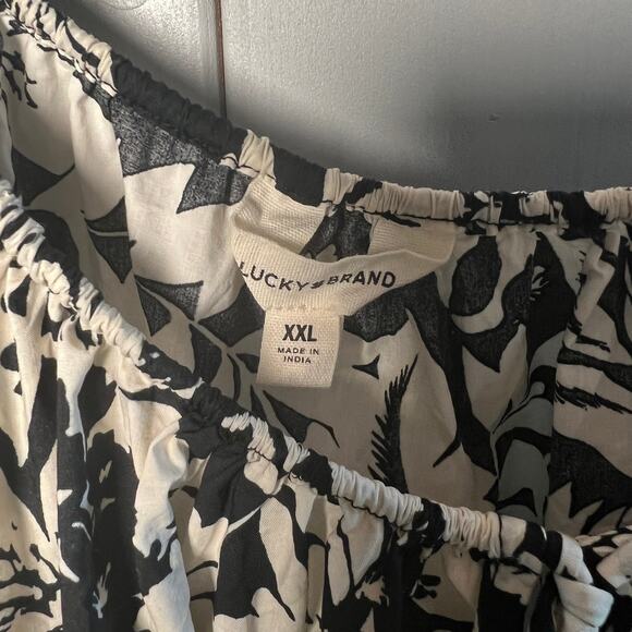 Lucky Brand Black and Cream Floral Pattern Blouse Size XXL - Picture 7 of 9